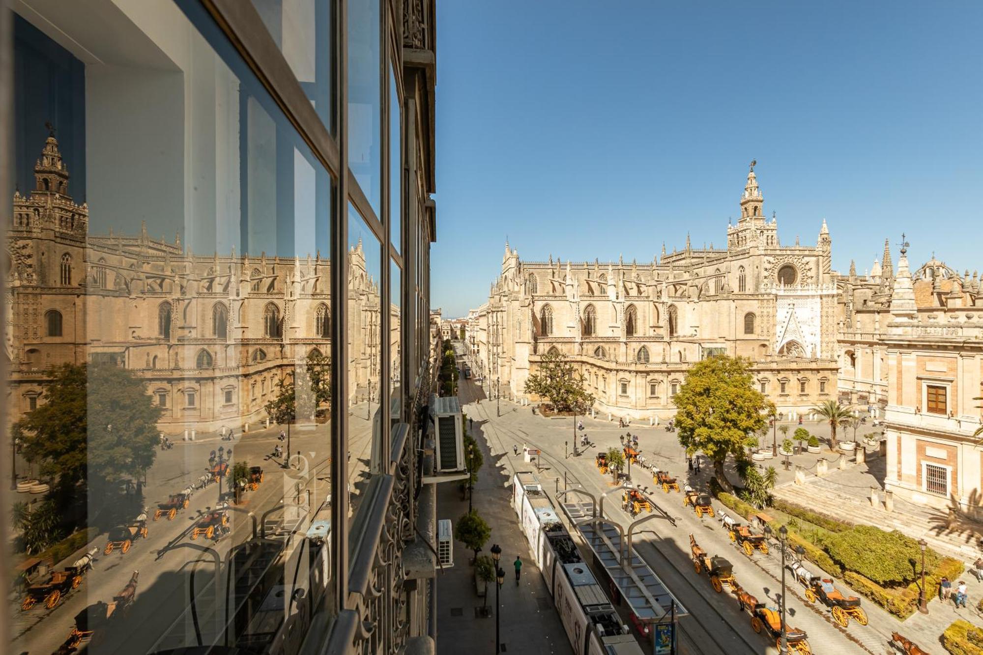 Isg Apartments Catedral Sevilla Bagian luar foto